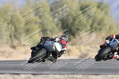 media/Dec-06-2025-CVMA (Sat) [[4a896cc04c]]/Race 12-Supersport Middleweight/